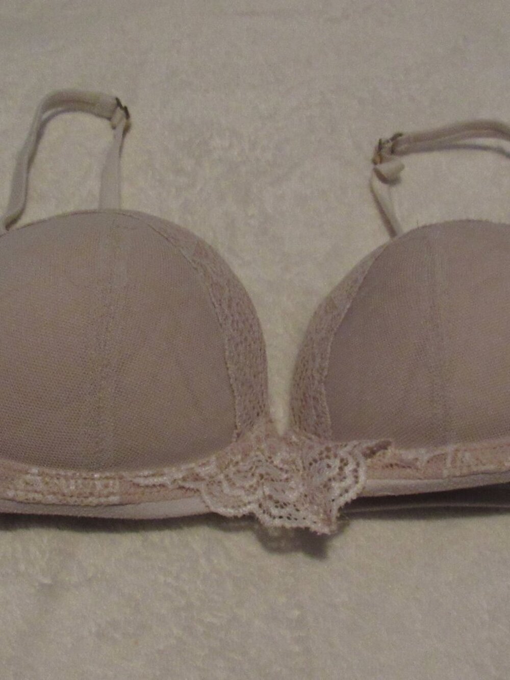 Walsere Beige/White Wireless Bra Size 34C USED